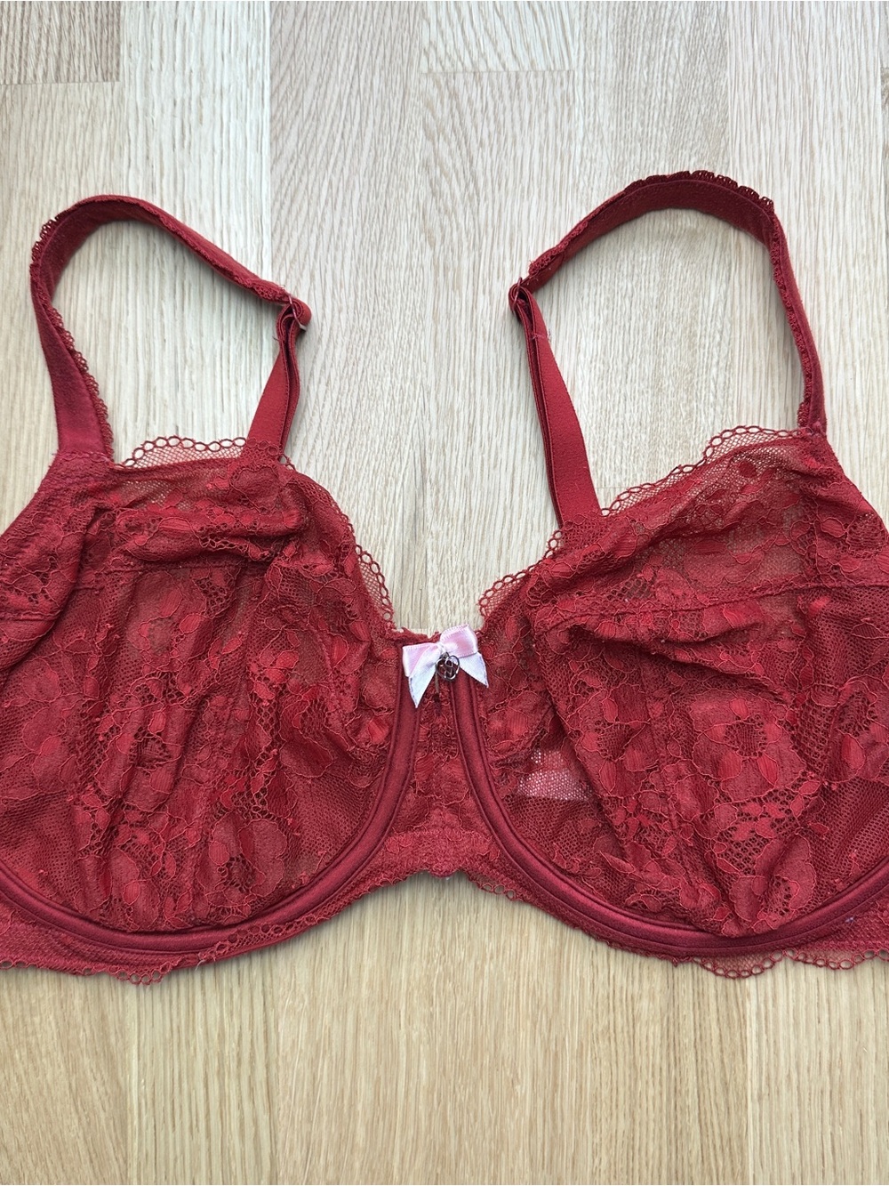 Victoria's Secret Red Lace Underwire Bra 40DDD